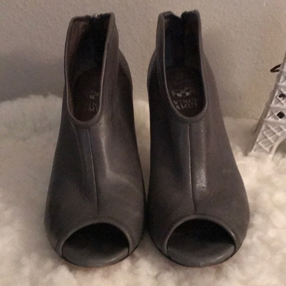 Vince Camuto open toe bootie - Picture 2 of 8